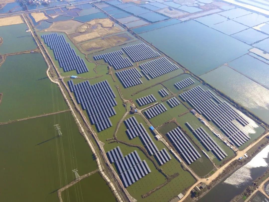 A Fishery-solar Masterpiece in the Watery Town - www.凯发com's 110 MW PV Project in Tongling, Anhui Province Successfully Connected to the Grid for Power Generation